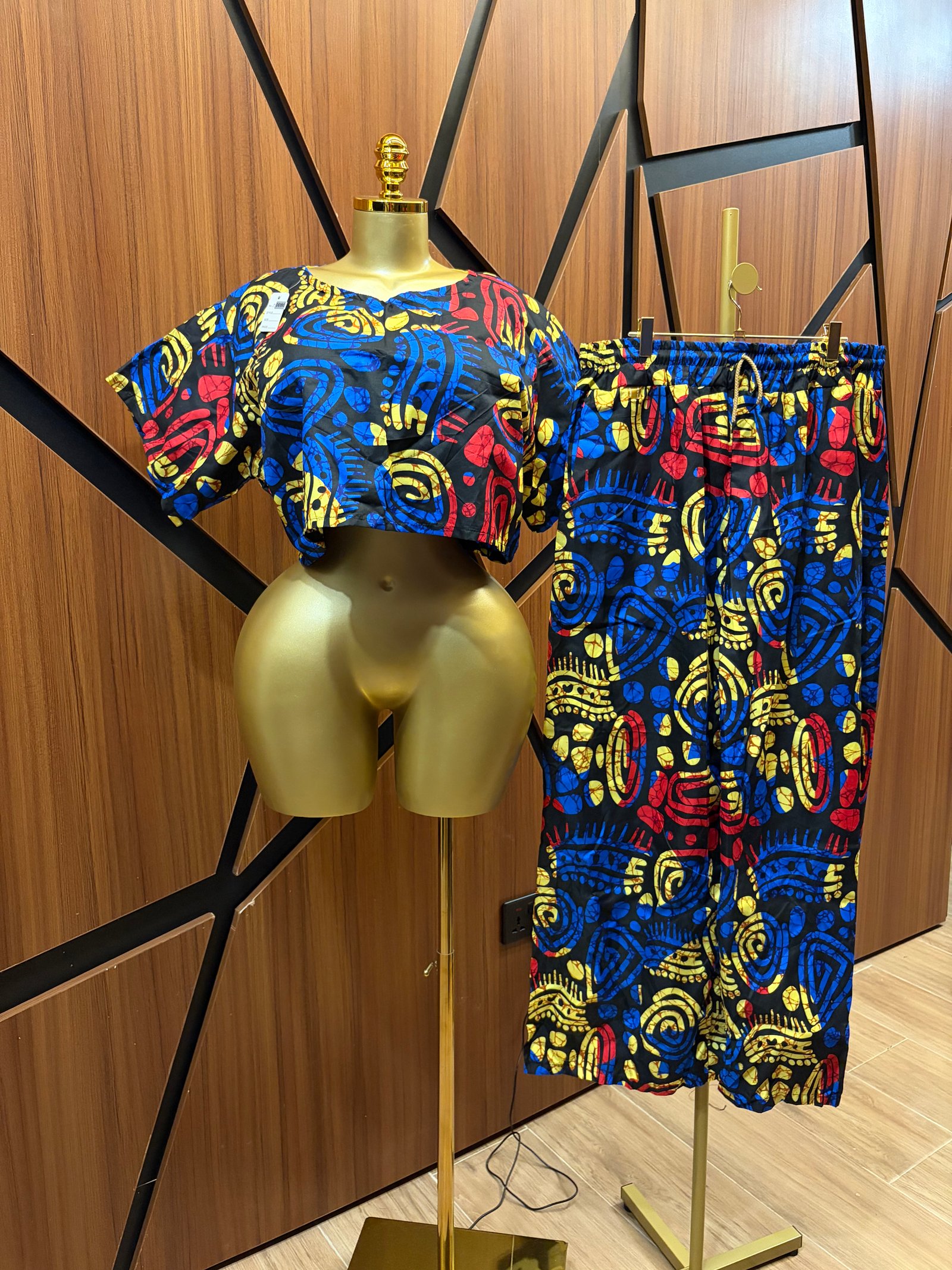 2 piece Crop Top with Trousers A0080