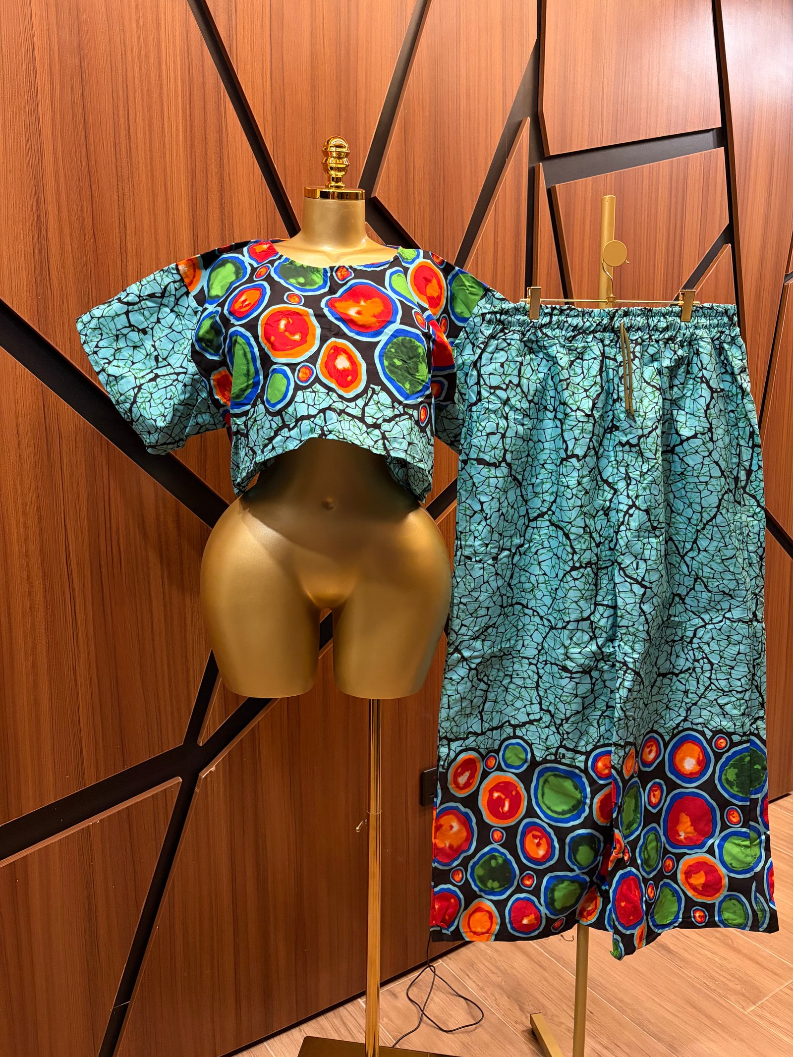 2 piece Crop Top with Trousers A0090